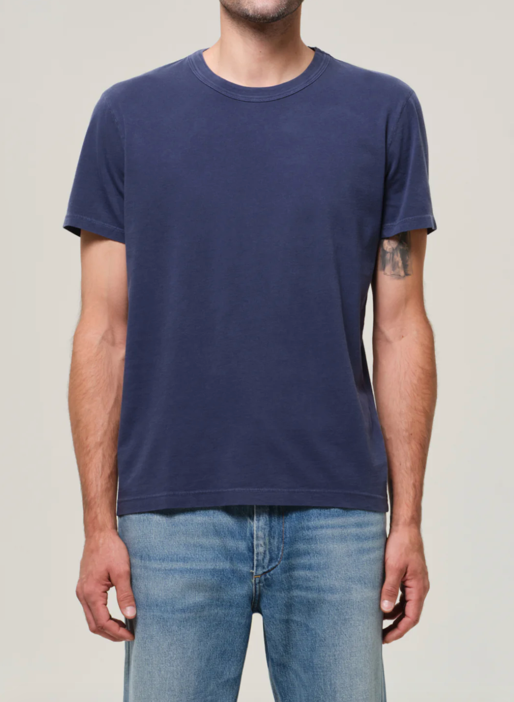 Citizens_of_Humanity_mens_Everyday_Tee_in_Indigo_2.png