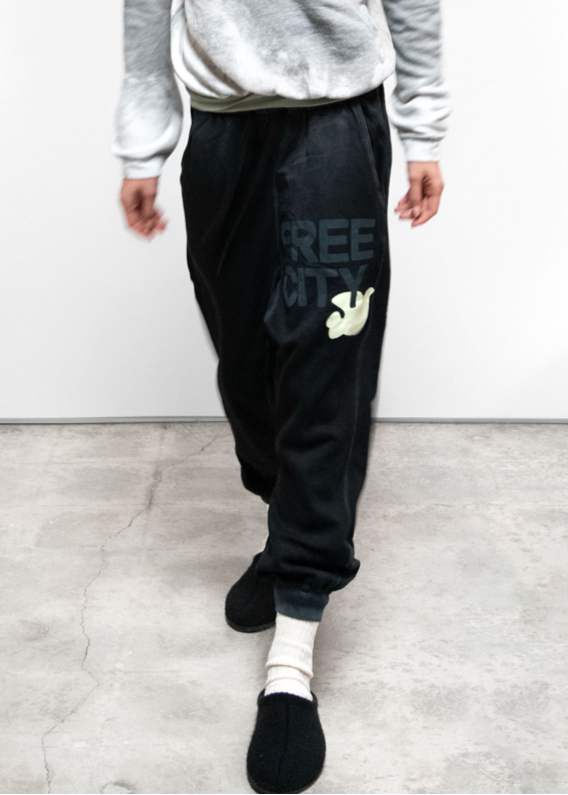 FreeCity_French_Terry_Cotton_Sunfades_Pocket_Sweatpant_in_Black_Space_3.png
