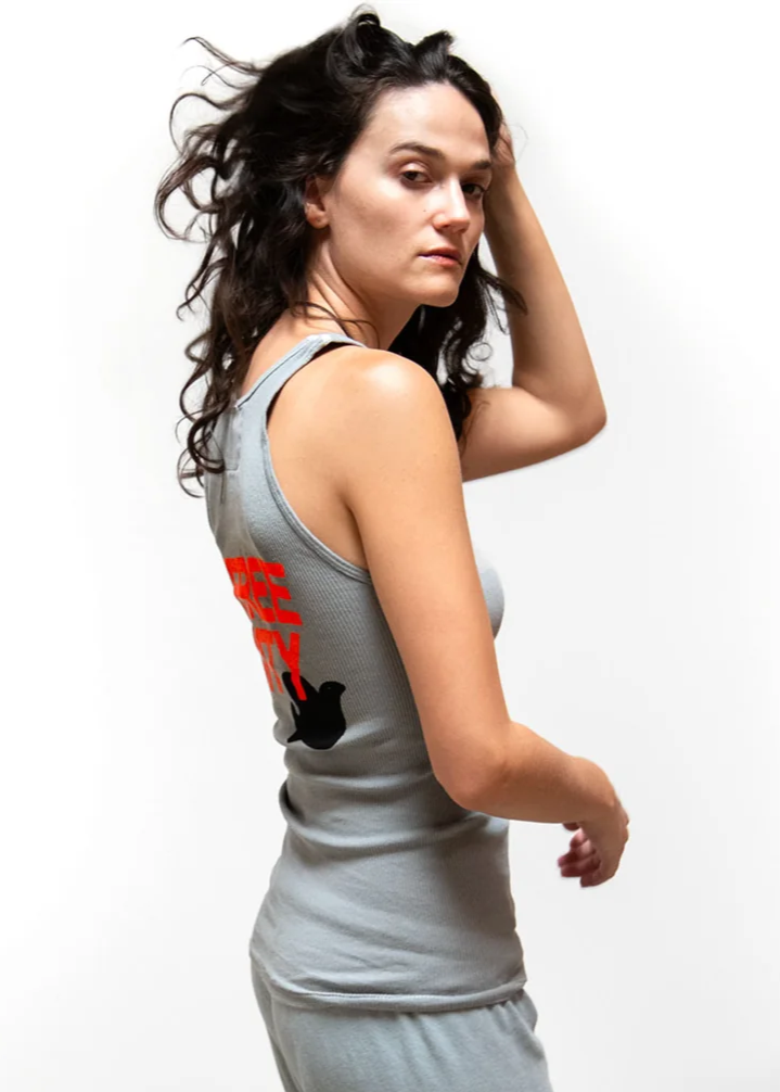 Freecity_Cotton_Supervintage_Tank_in_Silver_Feet_2.png