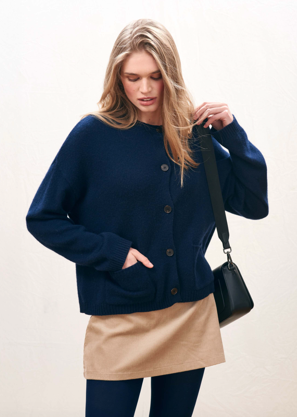 Cashmere Heavy Crew Cardigan in Navy