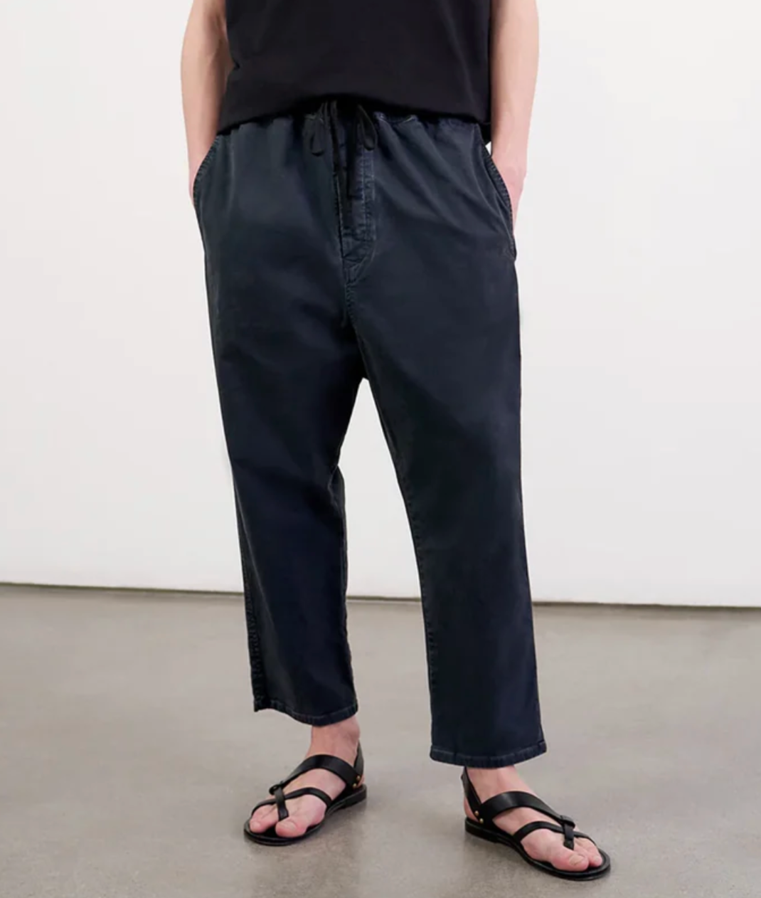Nili_Lotan_Mens_Walker_Pant_in_Midnight.png