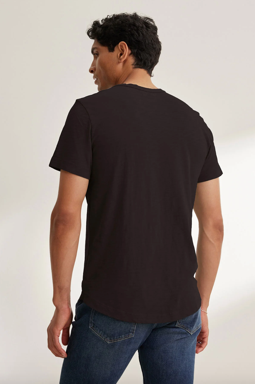 Amaro Crew Neck Slub Tee in Black