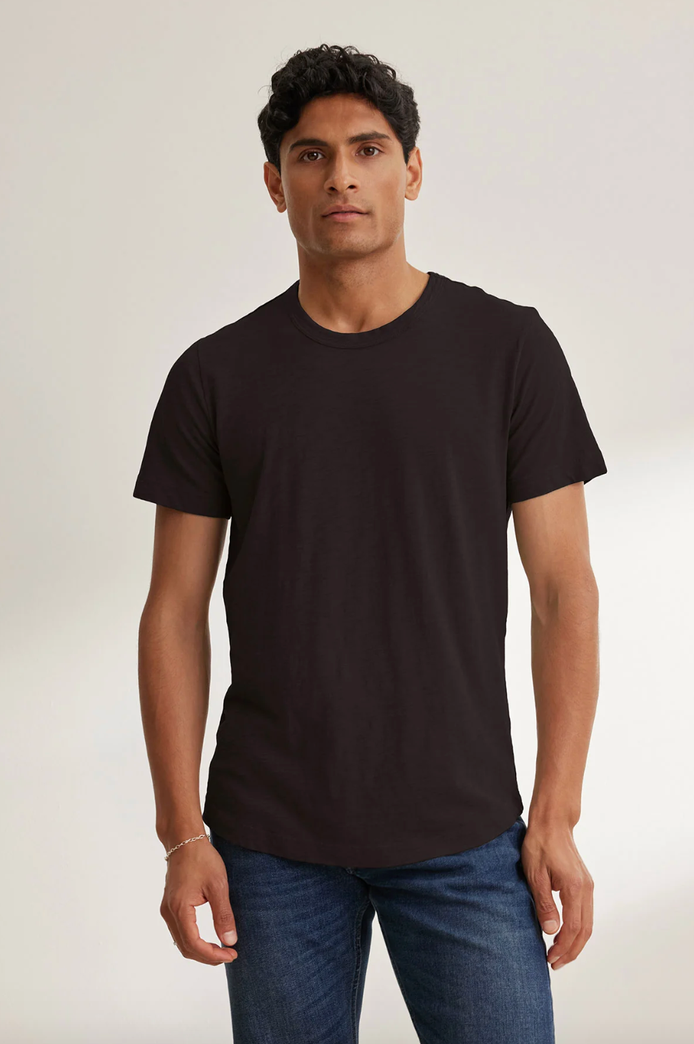 Amaro Crew Neck Slub Tee in Black
