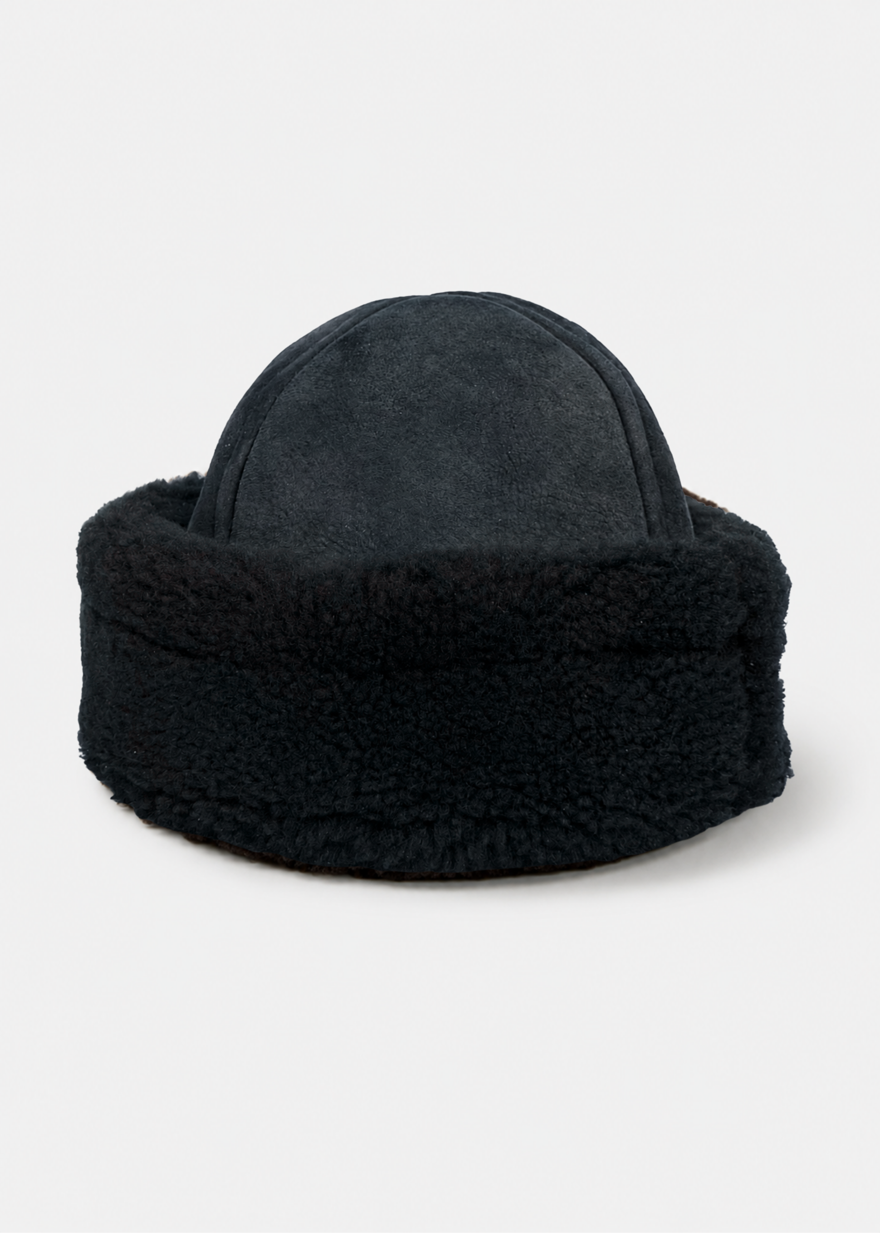 cawley studio Suede Back Curly Hair shearling Cap in Black