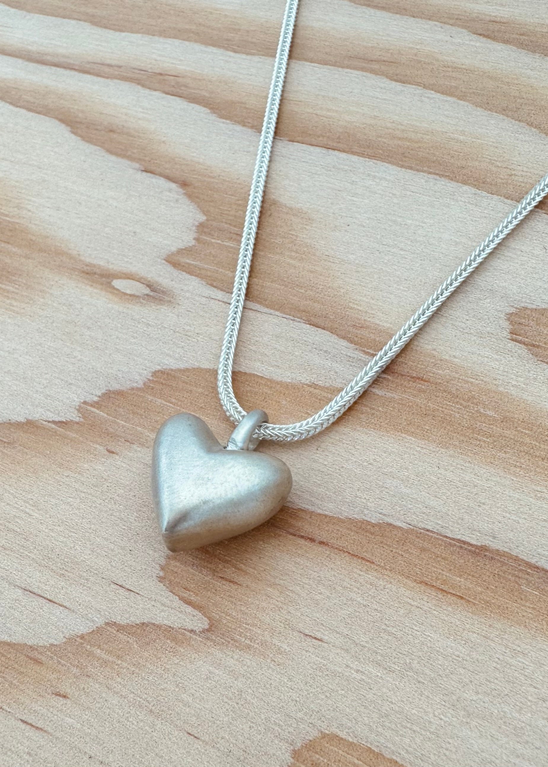 dunton ellerkamp jewelry American Folk Heart Pendant Necklace silver foxtail chain