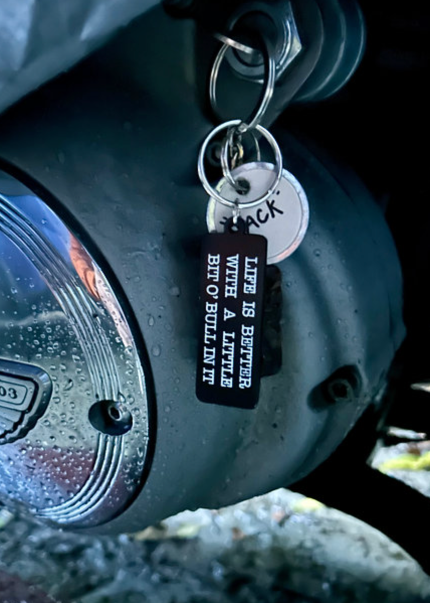 yoyo toro Bull Life Keychain enamel